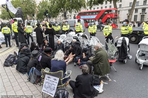 laura amherst|laura amherst extinction rebellion.